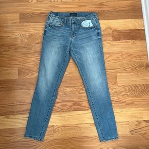 Brand new.. never had tags Aeropostale Jean size 10 R